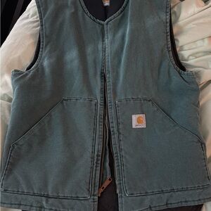 Carhartt hunter green vest